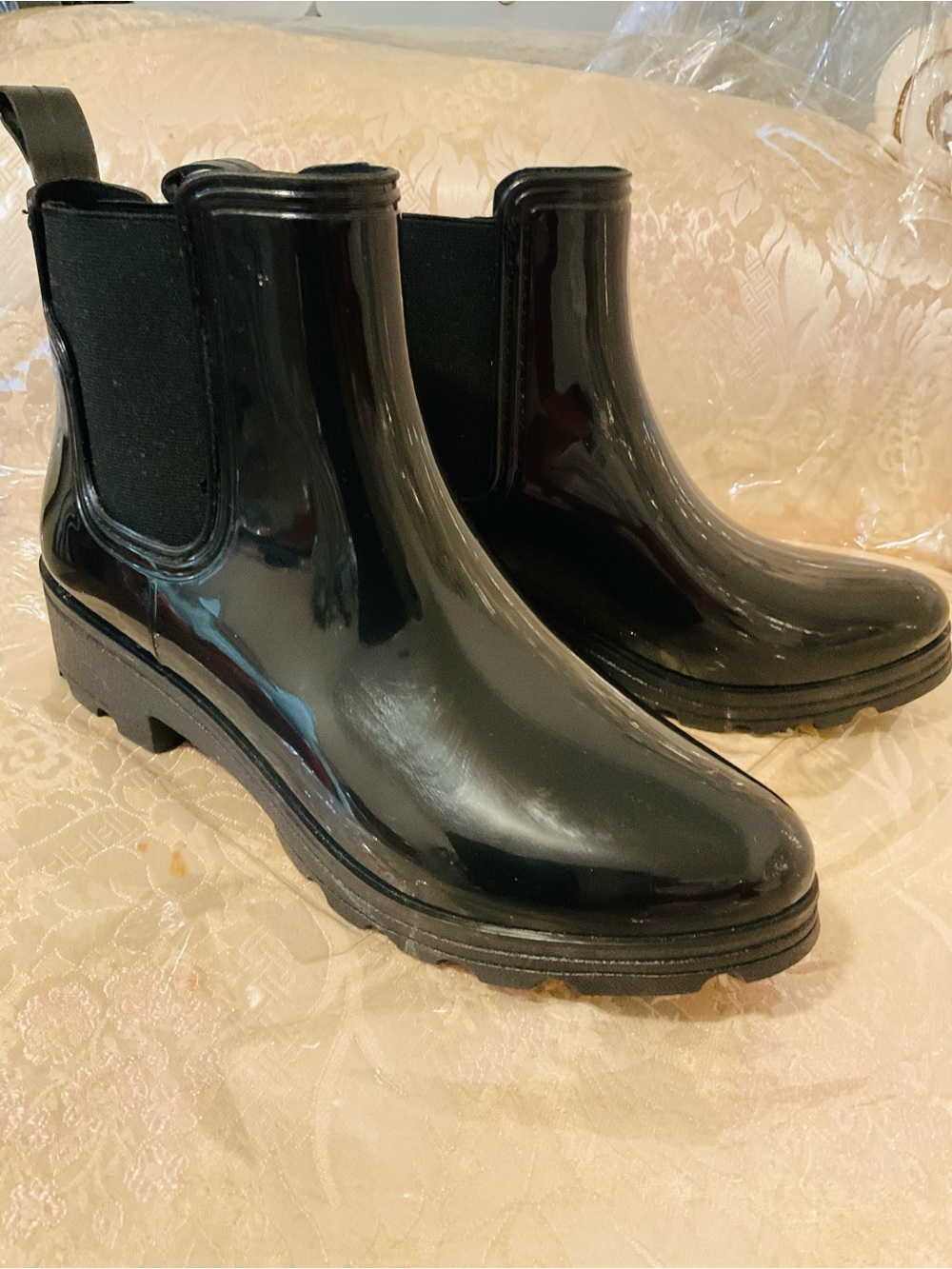 Capelli of New York Black Glossy Chelsea Rain Booties
